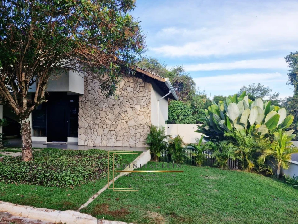 Condomínio Petit Ville