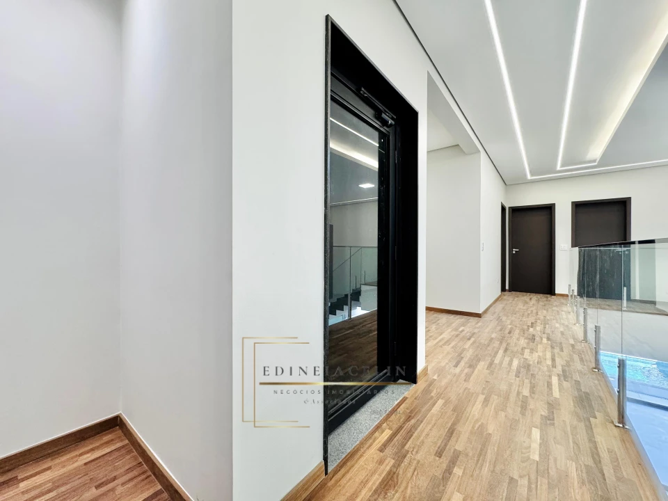 Condominio Royal Forest