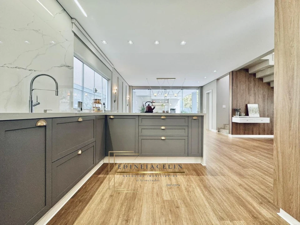 Condominio Royal Forest