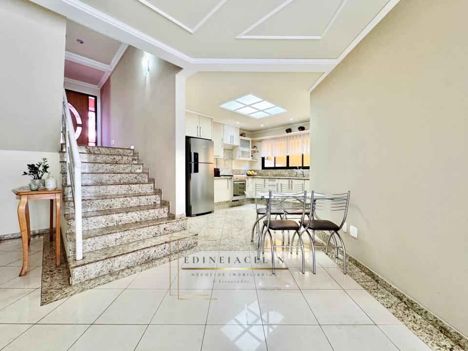 Imagens do imóveis Casa Em Condomínio À Venda Condomínio Vale Das Araucárias Londrina