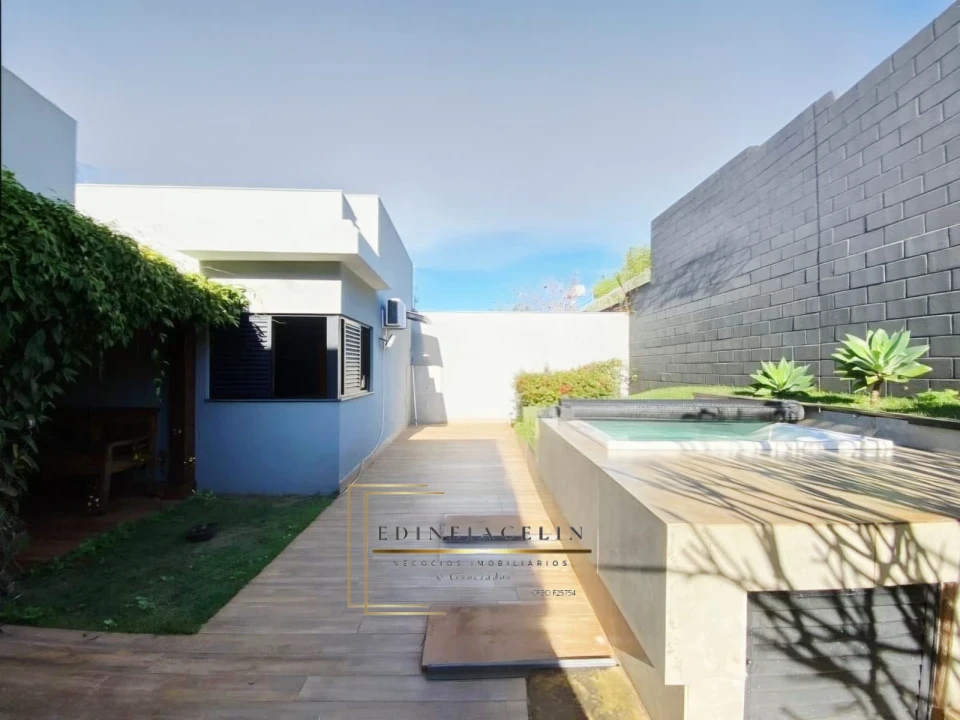 Condomínio Petit Ville