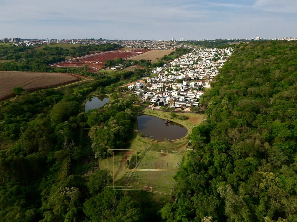 Condominio Royal Forest