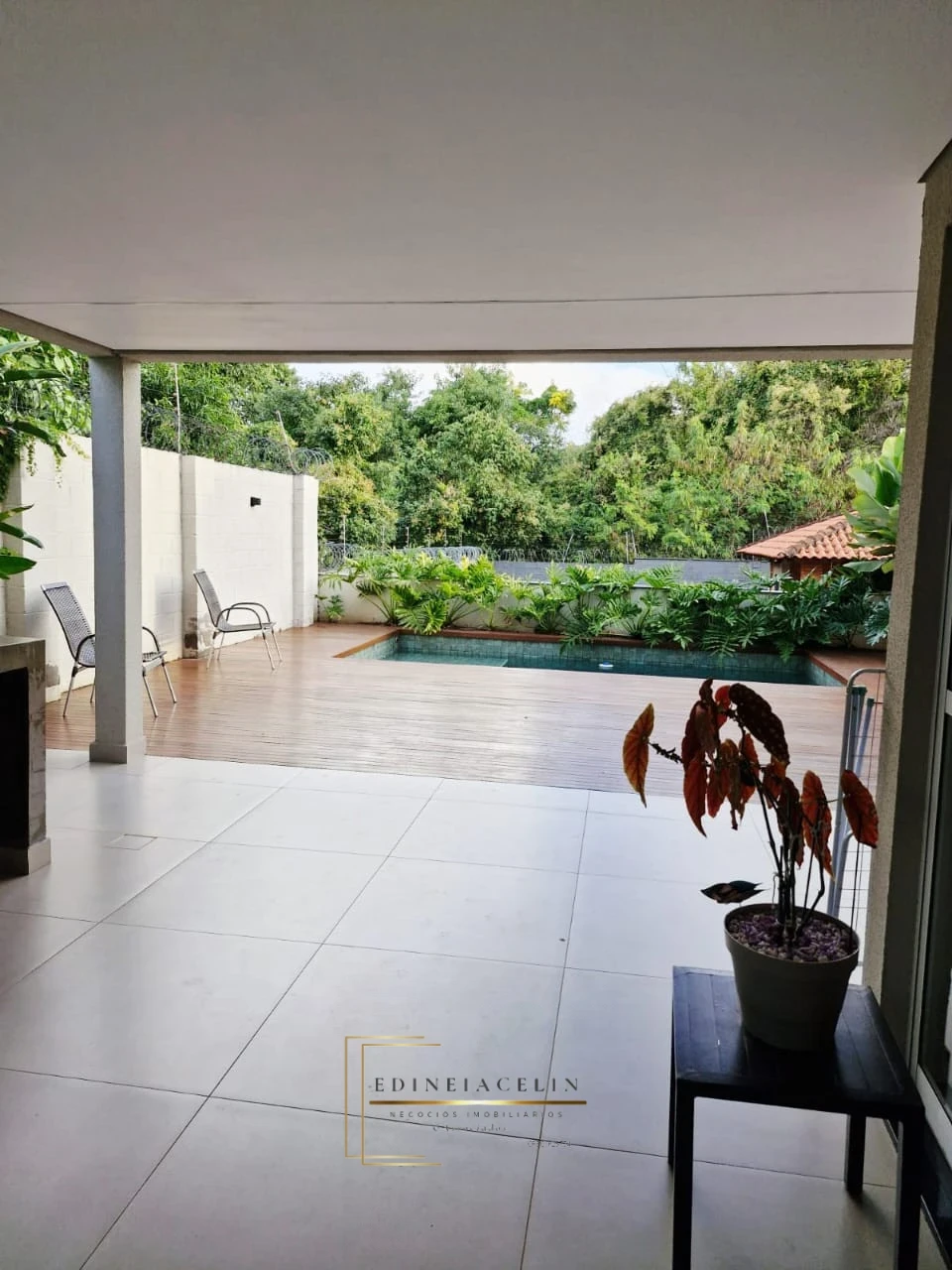 Condomínio Petit Ville