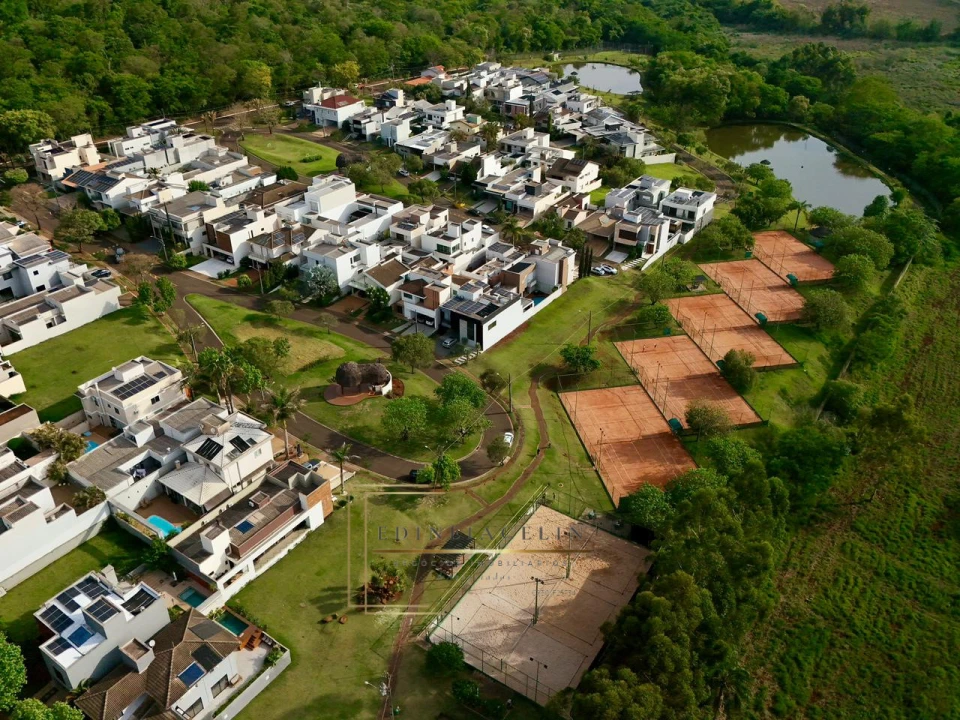 Condominio Royal Forest