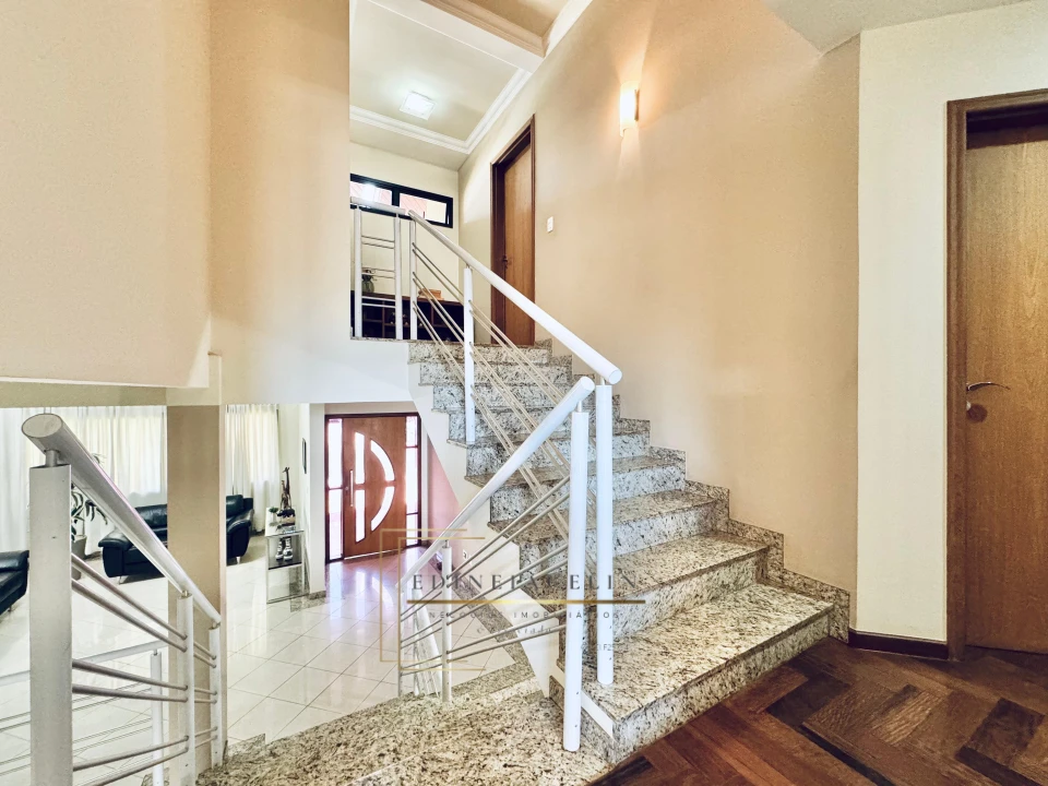 Imagens do imóveis Casa Em Condomínio À Venda Condomínio Vale Das Araucárias Londrina