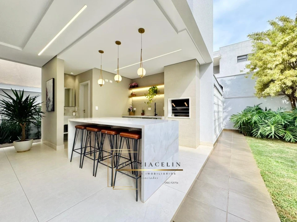 Condominio Royal Forest