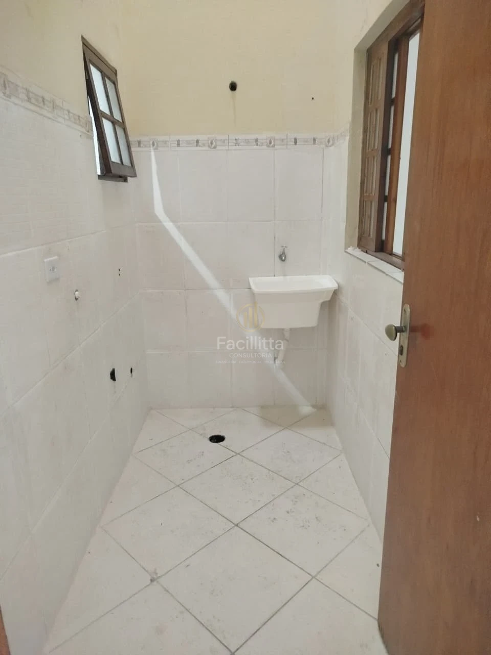 Imagens do imóveis CASA PARA LOCAÇÃO