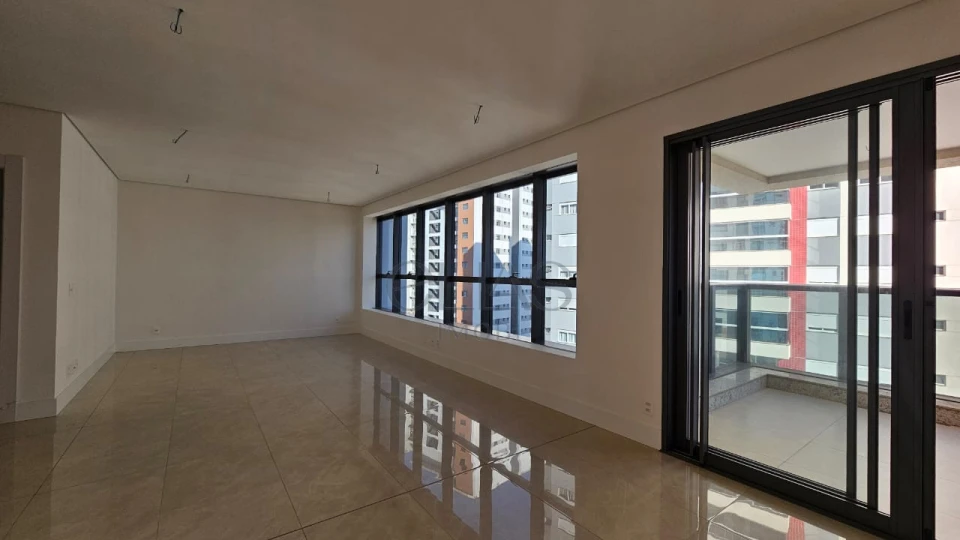 Apartamento Á Venda Grand Palais Londrina