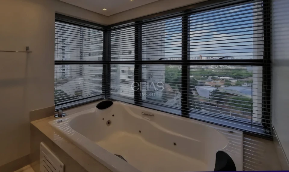 Apartamento À Venda No Ed. Legend