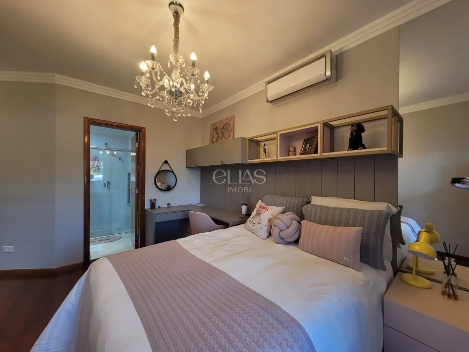 Imagens do imóveis Sobrado À Venda No Condomínio Santana Residence