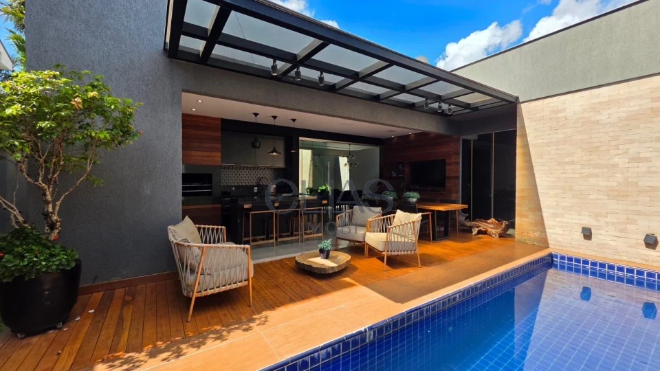 Casa à venda no Condomínio Sun Lake Residence Londrina