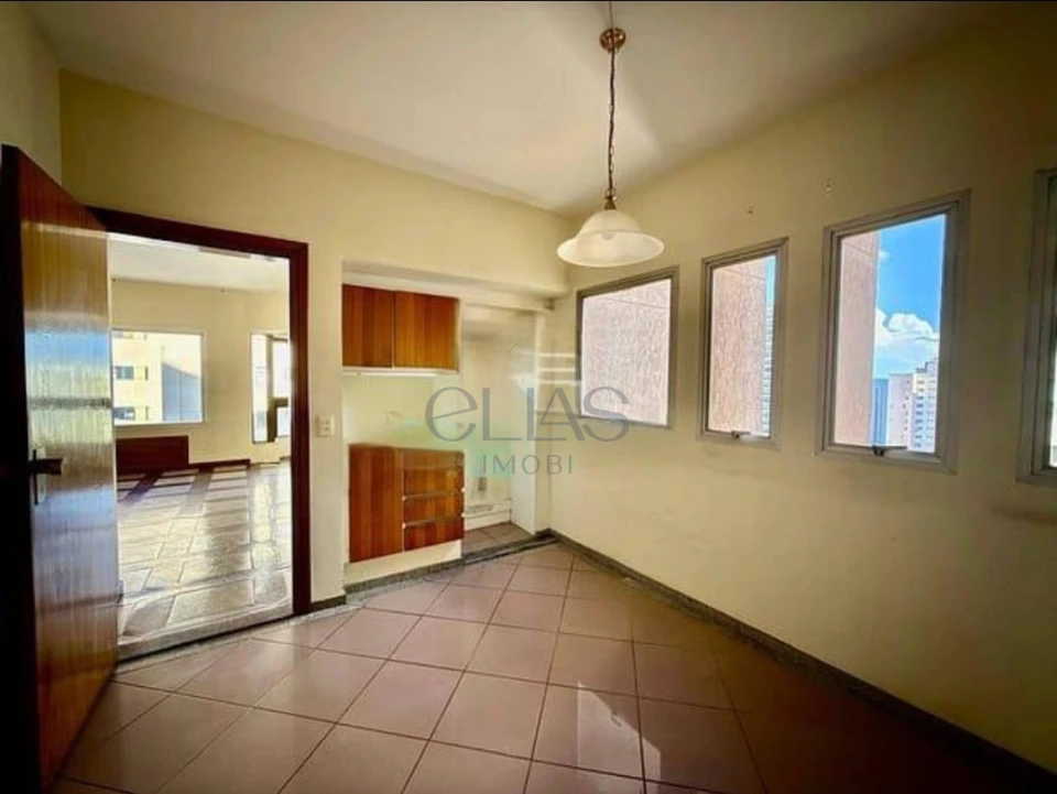 Apartamento À Venda Edifício Embaixador Londrina
