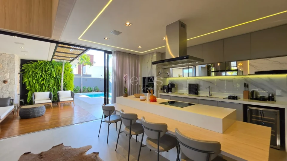 Imagens do imóveis Casa Térrea À Venda No Sun Lake Com 3 Suítes