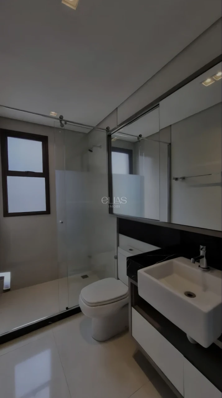 Apartamento À Venda No Ed. Legend