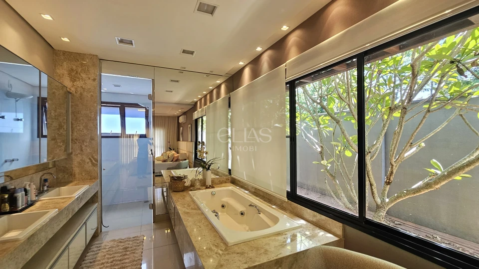 Casa Térrea à Venda no Condomínio Alphaville 2