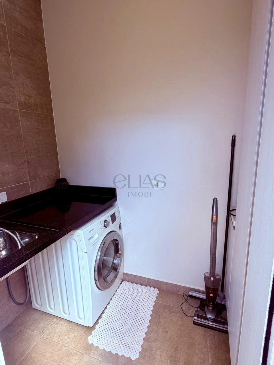 Imagens do imóveis Casa Em Condomínio À Venda Condomínio Alphaville 2 Londrina