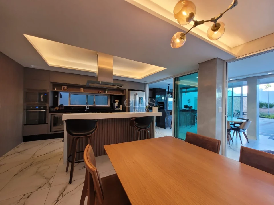 Imagens do imóveis Sobrado À Venda No Condomínio Santana Residence