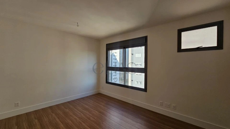 Apartamento Á Venda Grand Palais Londrina