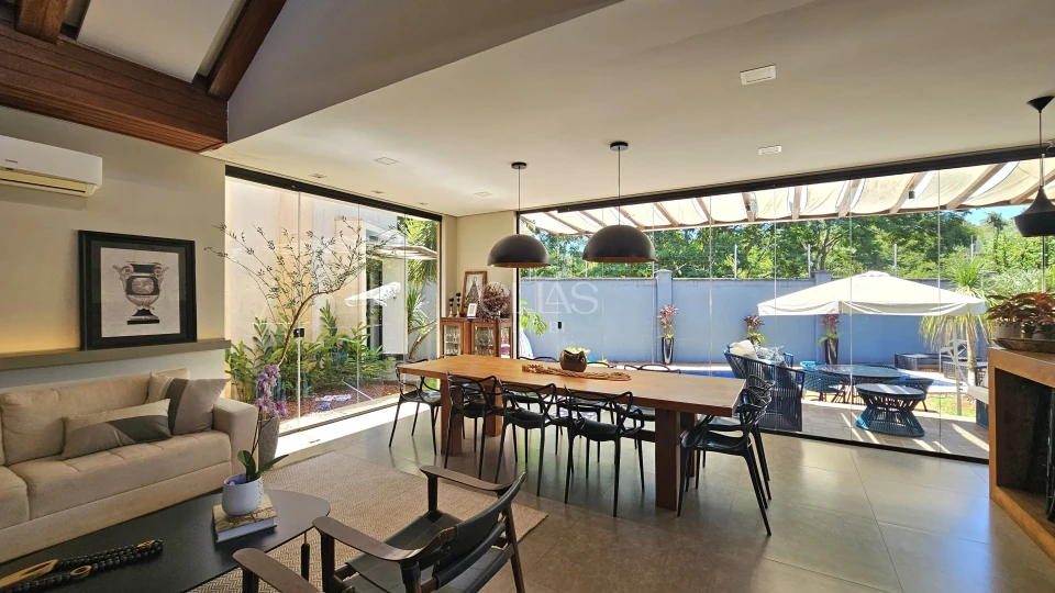 Casa Térrea à Venda no Condomínio Alphaville 2