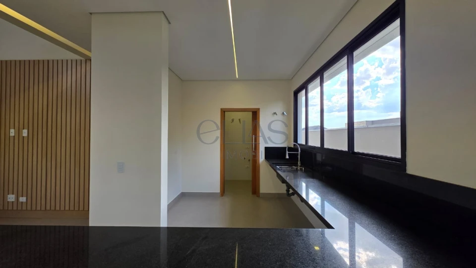 Imagens do imóveis Casa Em Condomínio À Venda Parque Tauá Londrina