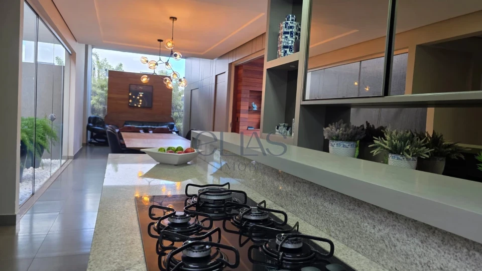 Casa à venda no Condomínio Sun Lake Residence Londrina