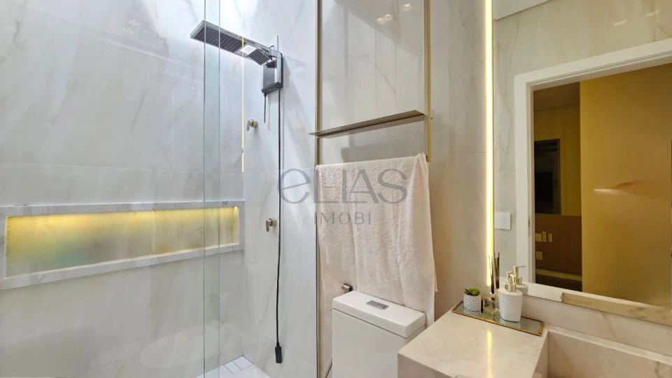 Imagens do imóveis Sobrado à Venda no Parque Tauá Condomínio Tangará