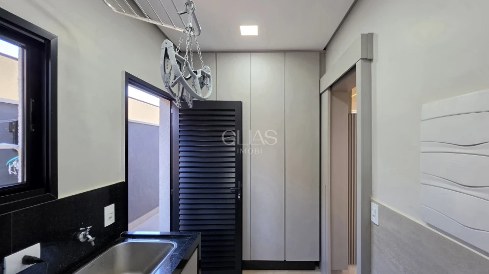 Imagens do imóveis Casa Térrea À Venda No Sun Lake Com 3 Suítes
