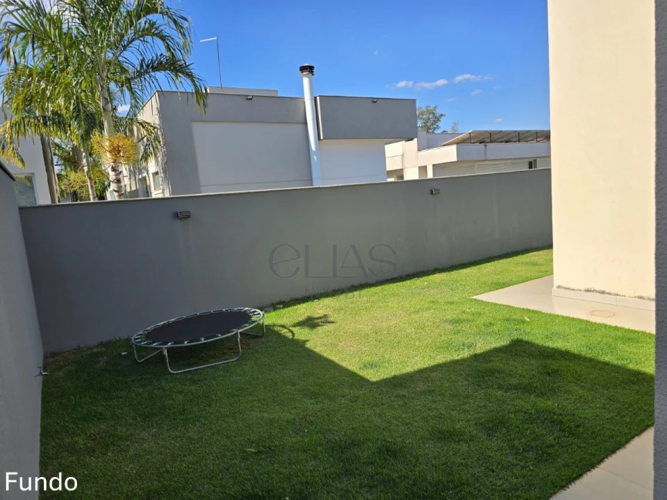 Casa à Venda Condomínio Alphaville 2