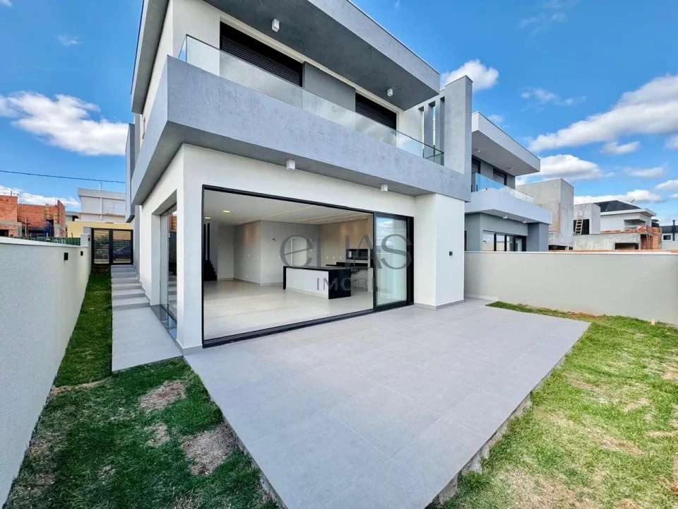 Imagens do imóveis Casa Em Condomínio À Venda Parque Tauá Londrina