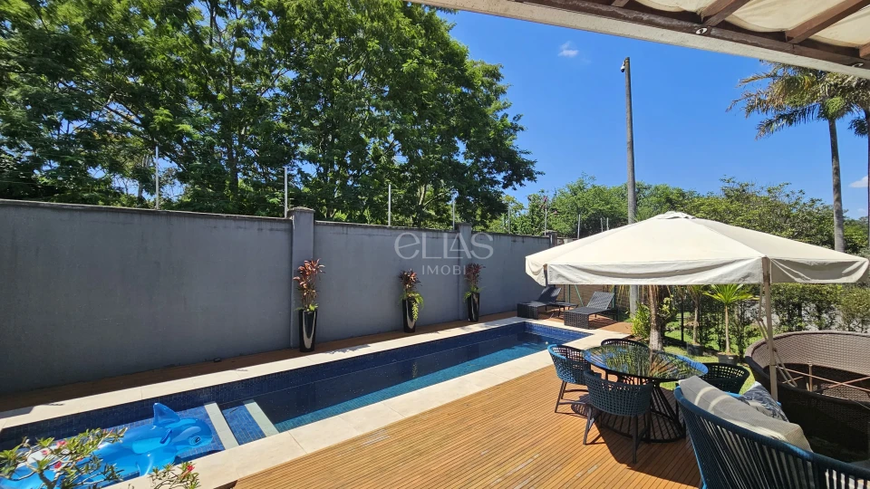 Casa Térrea à Venda no Condomínio Alphaville 2