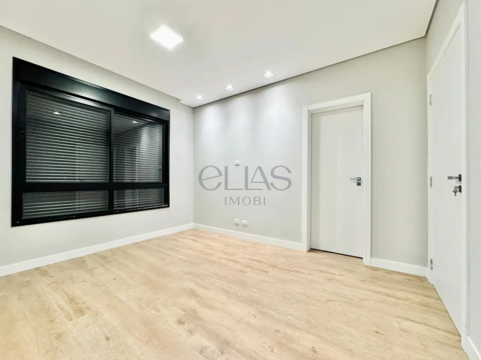 Imagens do imóveis Casa Em Condomínio À Venda Parque Tauá Londrina