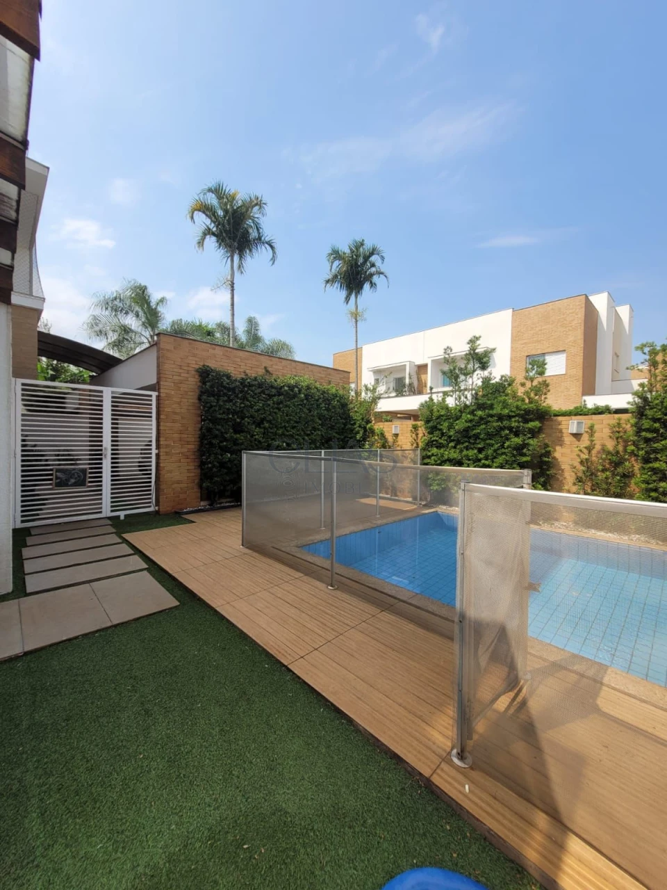 Imagens do imóveis Sobrado no Condomínio Villagio Sant'Anna com 3 suítes