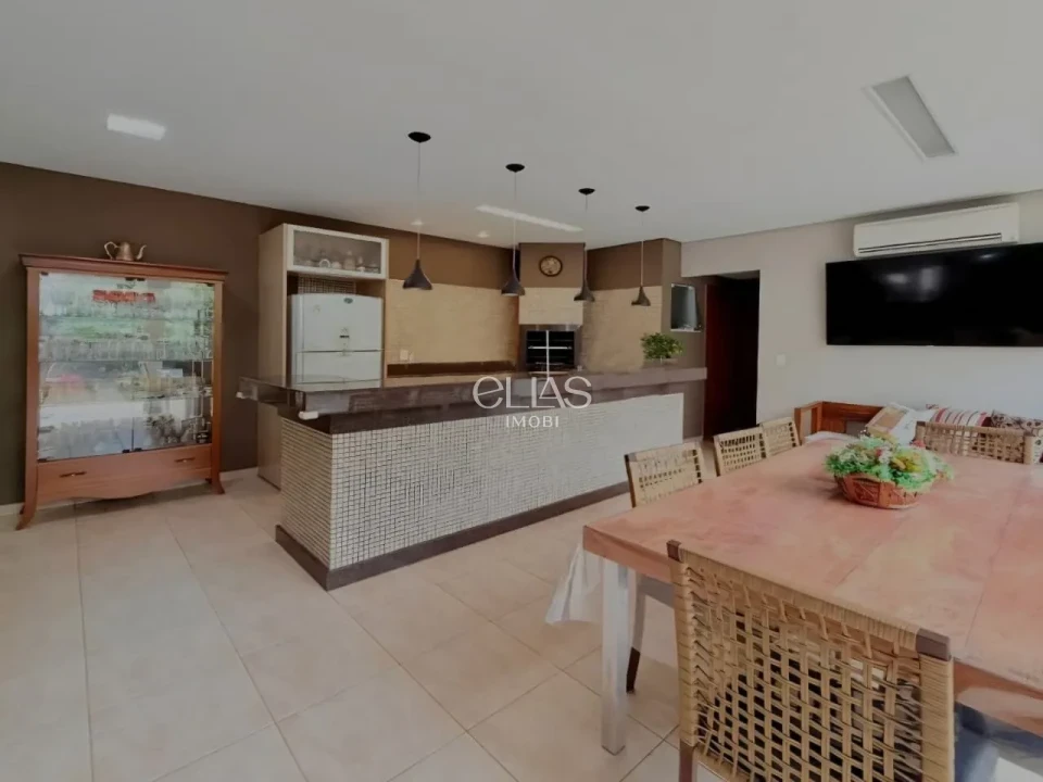 Imagens do imóveis Casa Em Condomínio À Venda Royal Forest Residence & Resort Londrina