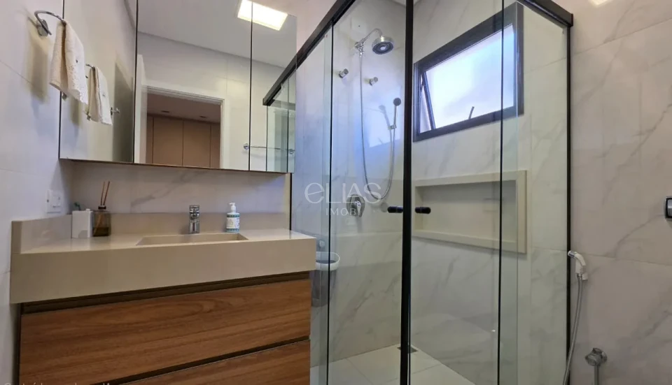 Imagens do imóveis CASA TÉRREA A VENDA NO CONDOMÍNIO SUN LAKE RESIDENCE