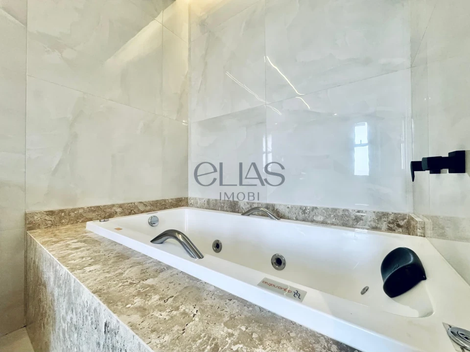 Imagens do imóveis Casa Em Condomínio À Venda Parque Tauá Londrina