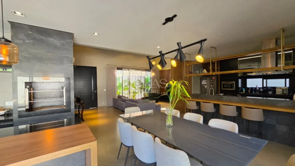 Imagens do imóveis CASA TÉRREA A VENDA NO CONDOMÍNIO SUN LAKE RESIDENCE