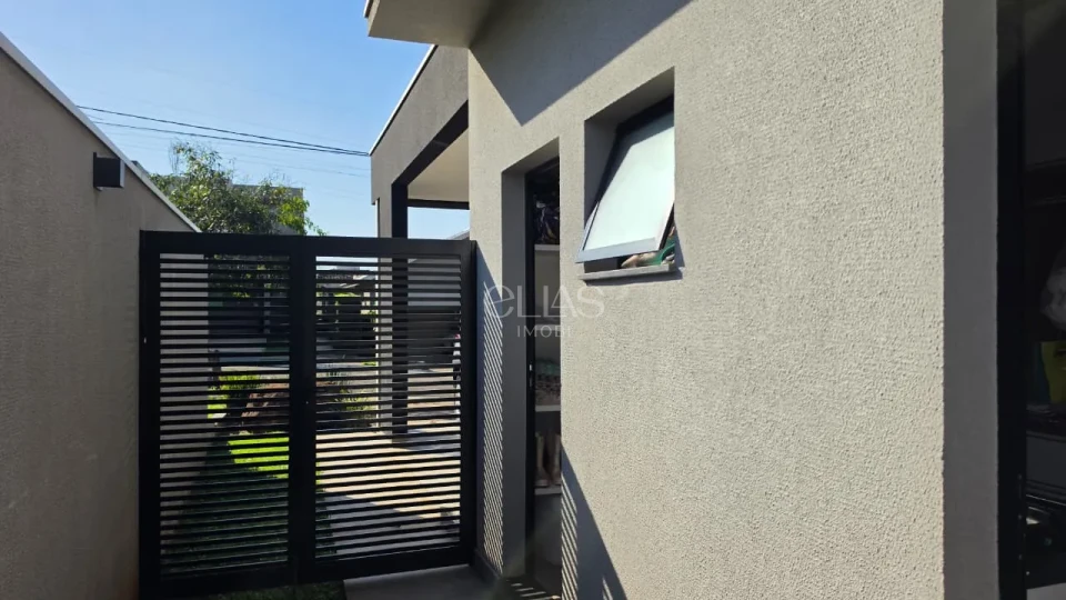 Imagens do imóveis CASA TÉRREA A VENDA NO CONDOMÍNIO SUN LAKE RESIDENCE