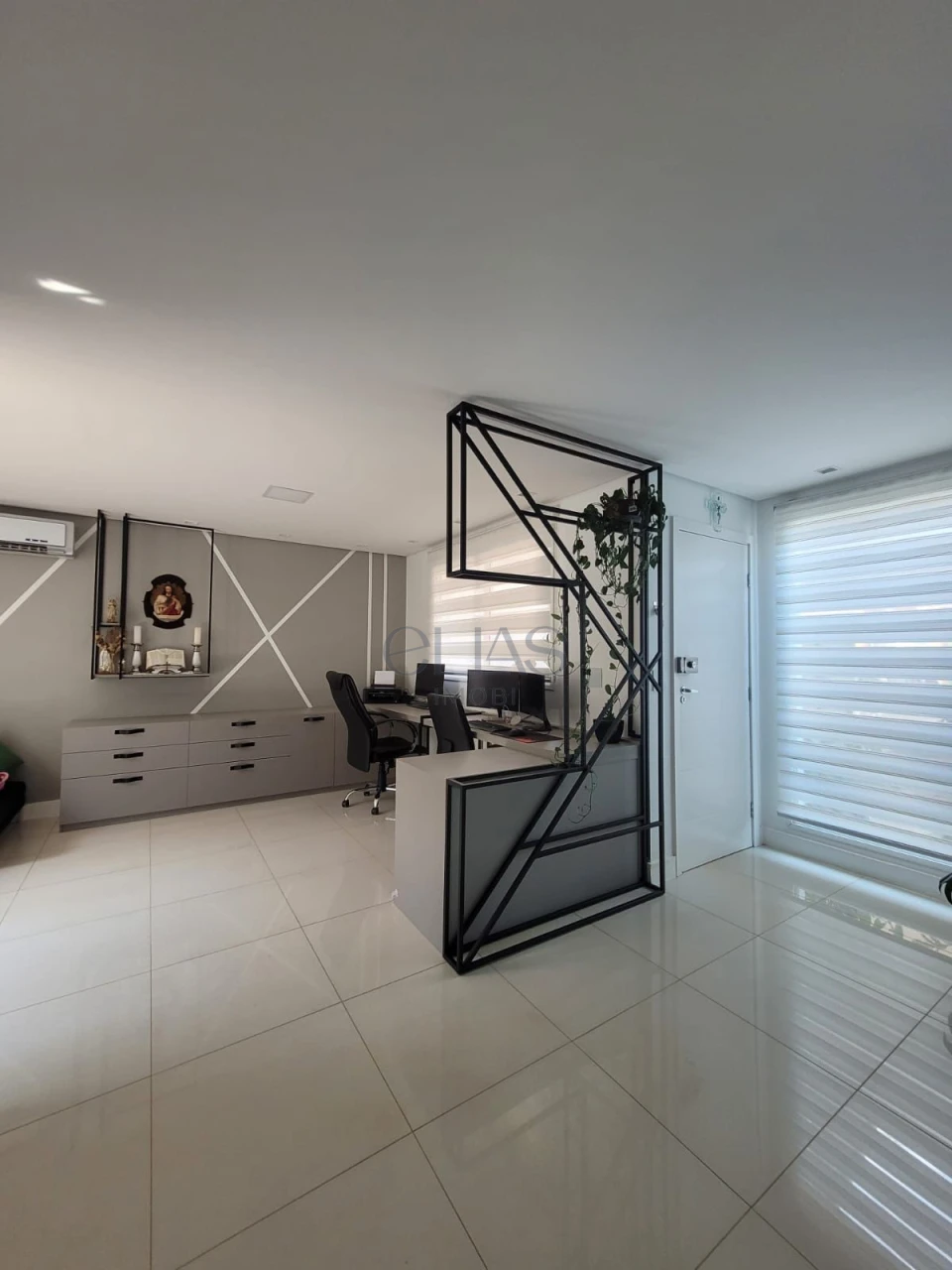 Imagens do imóveis Sobrado no Condomínio Villagio Sant'Anna com 3 suítes