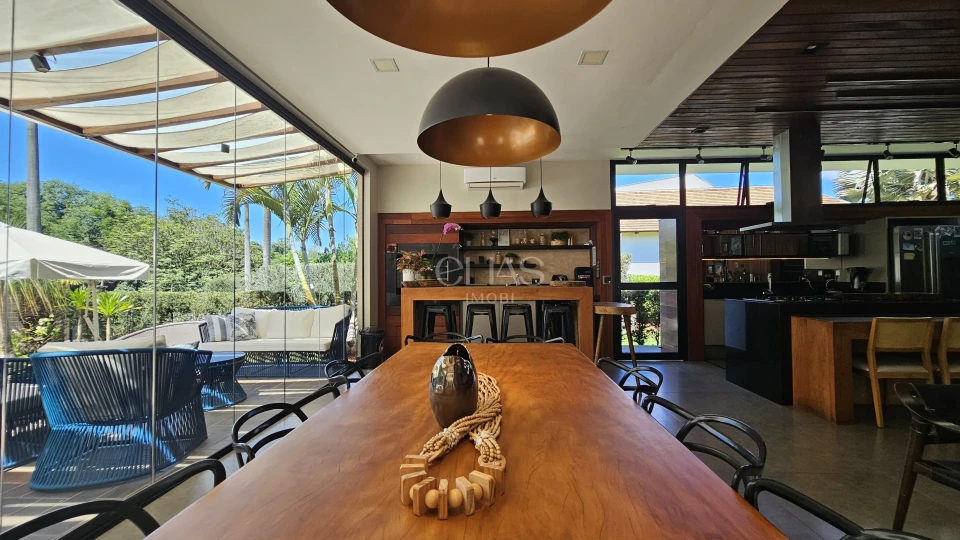 Casa Térrea à Venda no Condomínio Alphaville 2