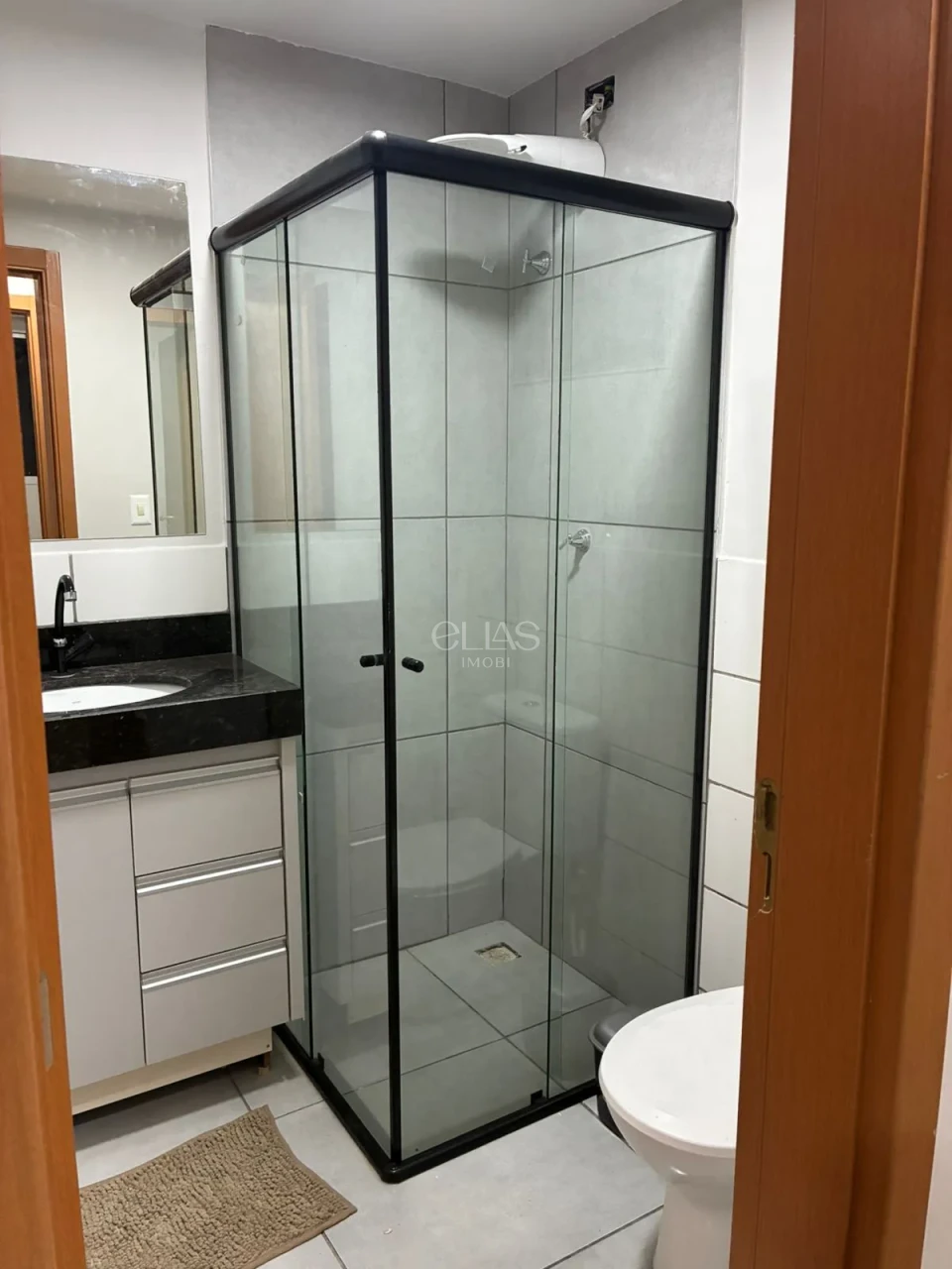 Apartamento À Venda E Locação Ed. Spazio Louvre Londrina