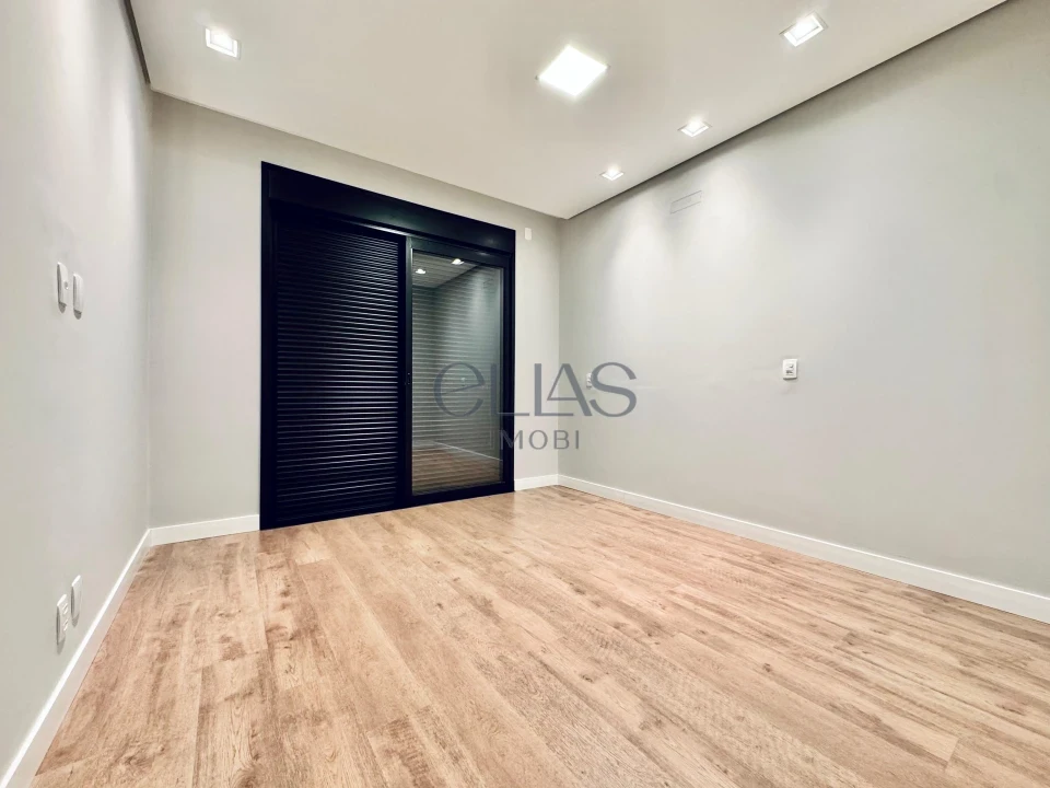 Imagens do imóveis Casa Em Condomínio À Venda Parque Tauá Londrina