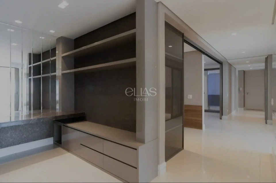 Apartamento À Venda No Ed. Legend