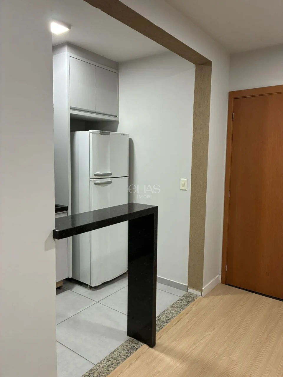 Apartamento À Venda E Locação Ed. Spazio Louvre Londrina
