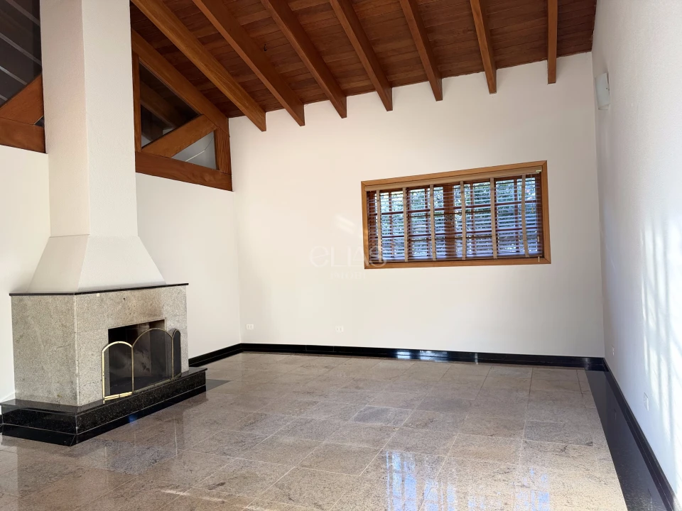 Imagens do imóveis Casa terrea - Locação - Bela Suiça