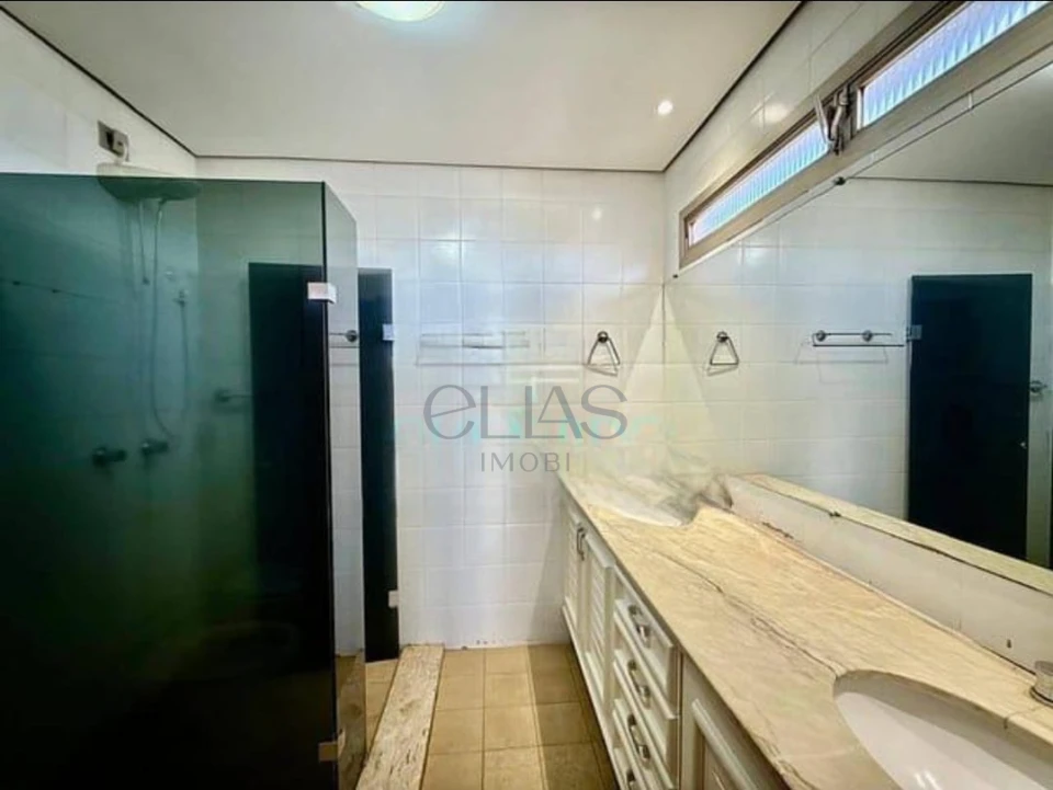 Apartamento À Venda Edifício Embaixador Londrina