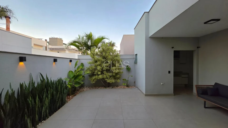 Casa Térrea À Venda No Cond. Bela Manhã