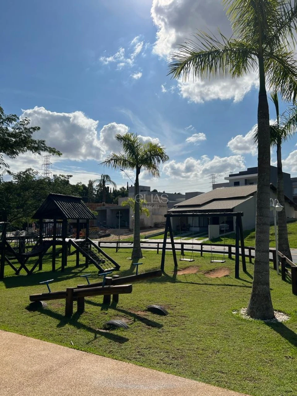 Imagens do imóveis Terreno Em Condomínio À Venda Condomínio Sun Lake Residence Londrina