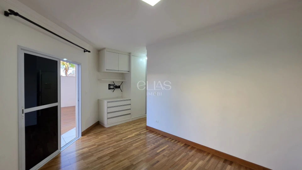 Casa À Venda No Condomínio Morada Imperial