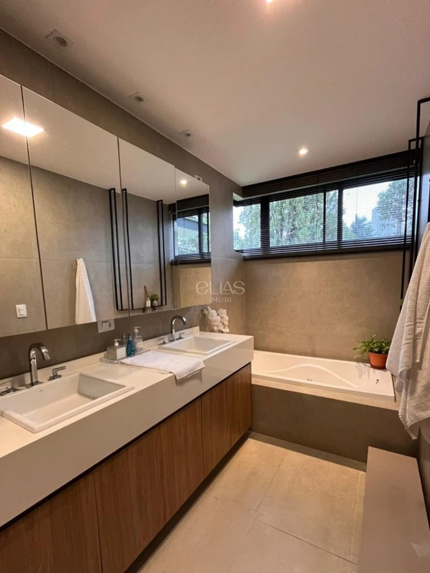 Casa Térrea À Venda No Cond. Bela Manhã