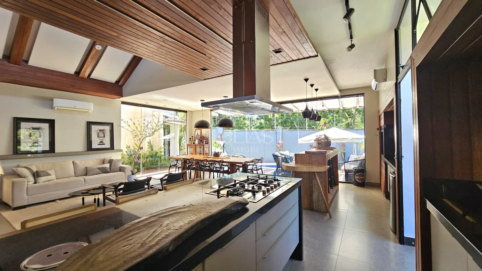 Casa Térrea à Venda no Condomínio Alphaville 2